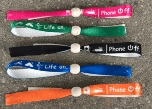 Flimmerpause-Armbändeli "Phone off - Life on"