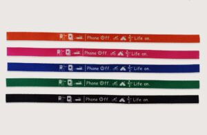 Flimmerpause-Armbändeli "Phone off - Life on"